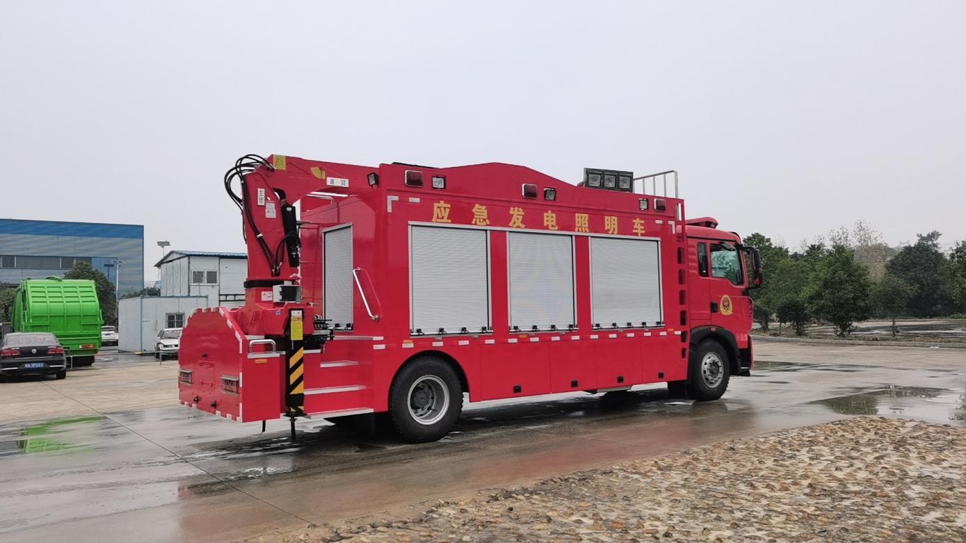 CL5180XZM6BZX型照明车