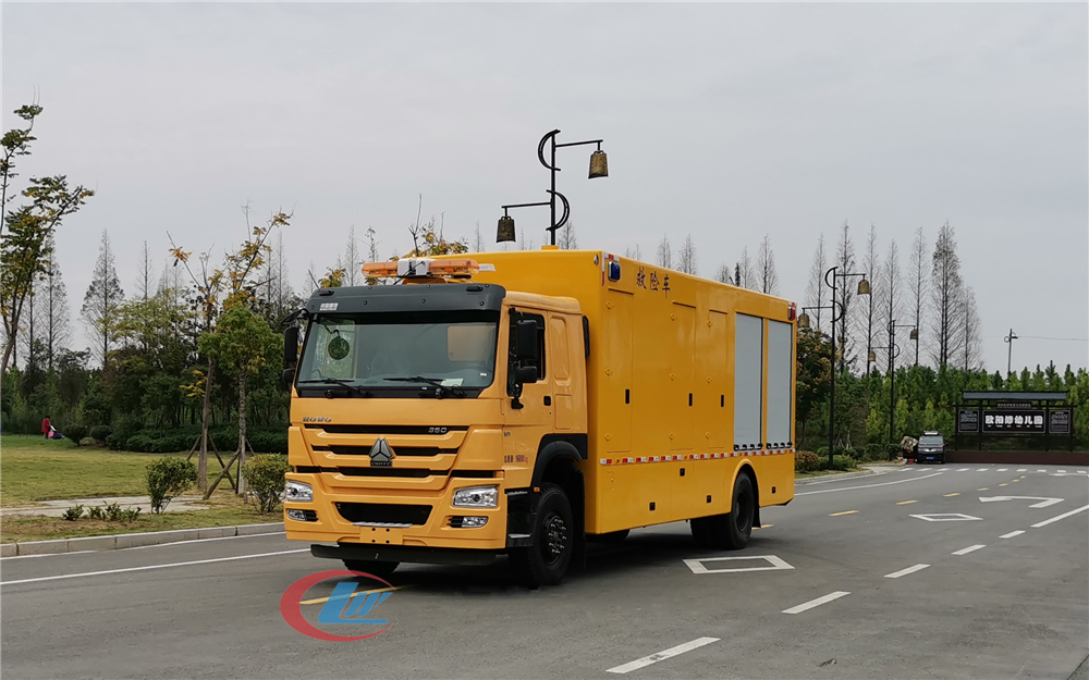 豪沃5000方排水车(便携)